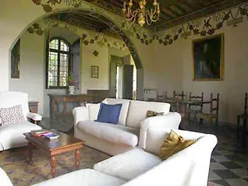 Castello Di Montalto Apart-hotel 4*